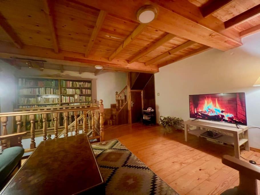 Villadecelis Mieres  Exteriér fotografie