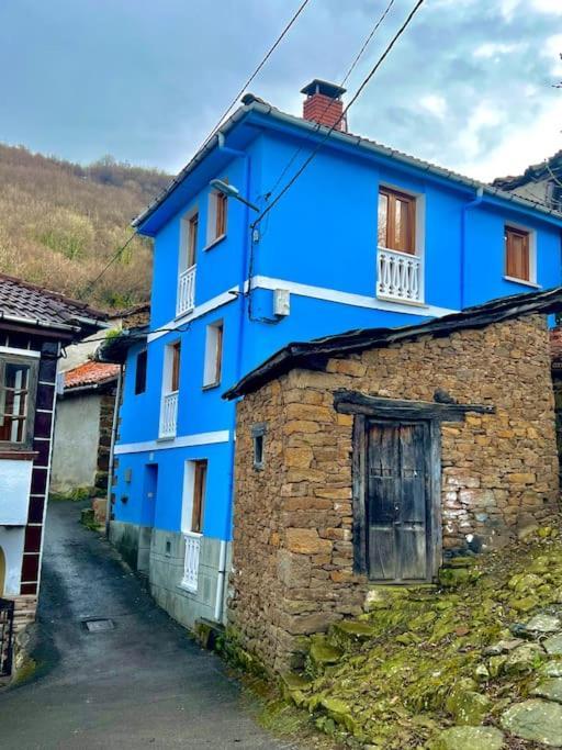 Villadecelis Mieres  Exteriér fotografie